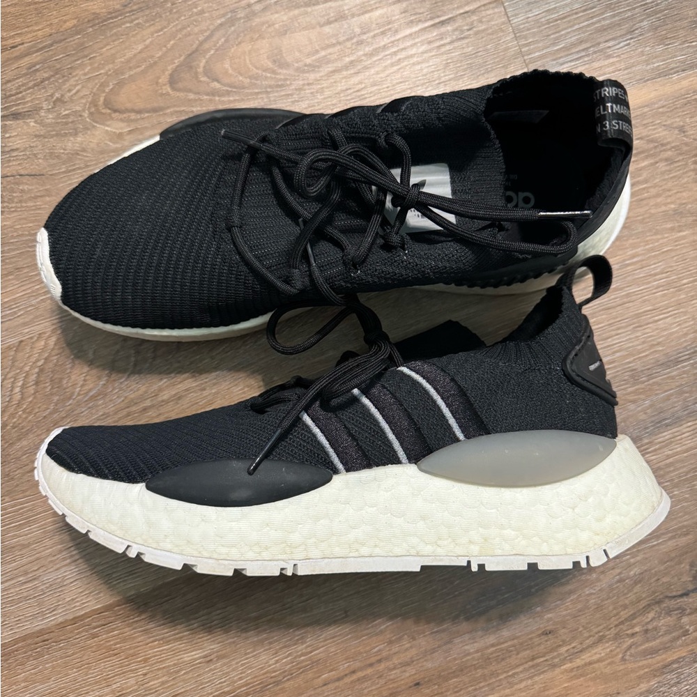 Adidas Tennis Shoes